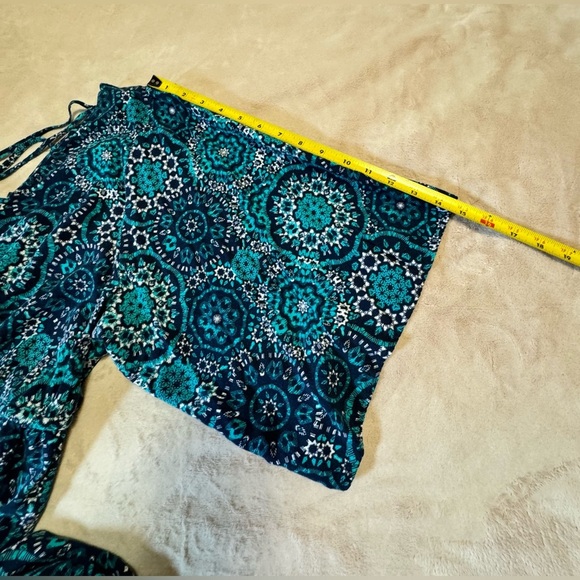 TORRID GEO PRINT LATTICE BACK DRESS - Picture 7 of 9